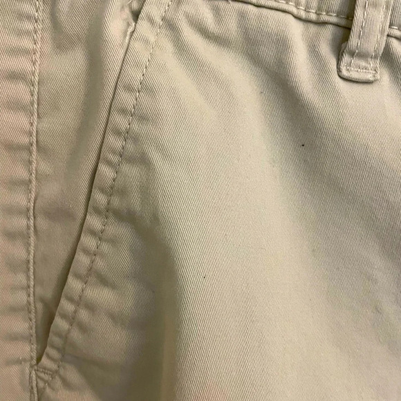 a.n.a 10 Chino cropped pants 98% cotton 2% spandex. 2 front slant pockets khaki. - Picture 6 of 9